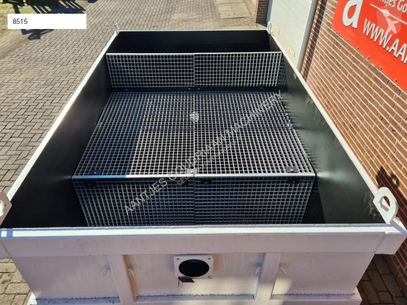 Uitrusting voor vrachtwagens  Stro ontijzerings...