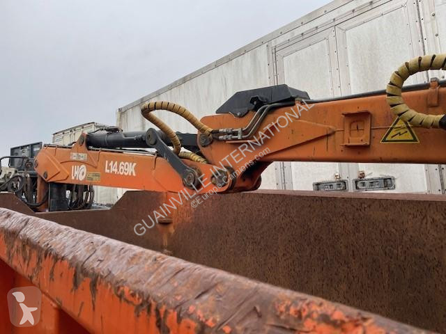 Equipamentos pesados   BENNE ET GRUE SUR BERCE