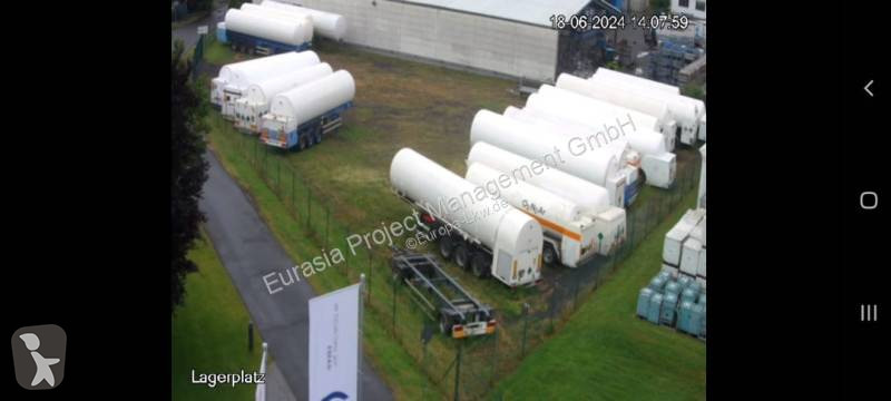 تجهيزات الآليات الثقيلة  Gas tank on pallet for...