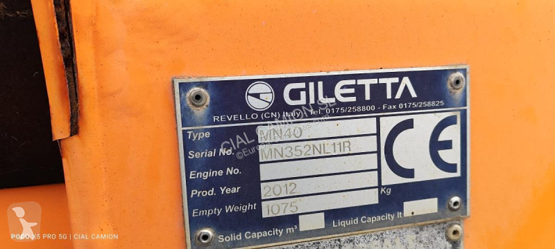 Equipamientos  Giletta MN40