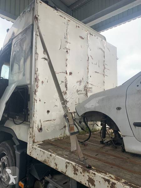 Uitrusting voor vrachtwagens Volvo Plateau...