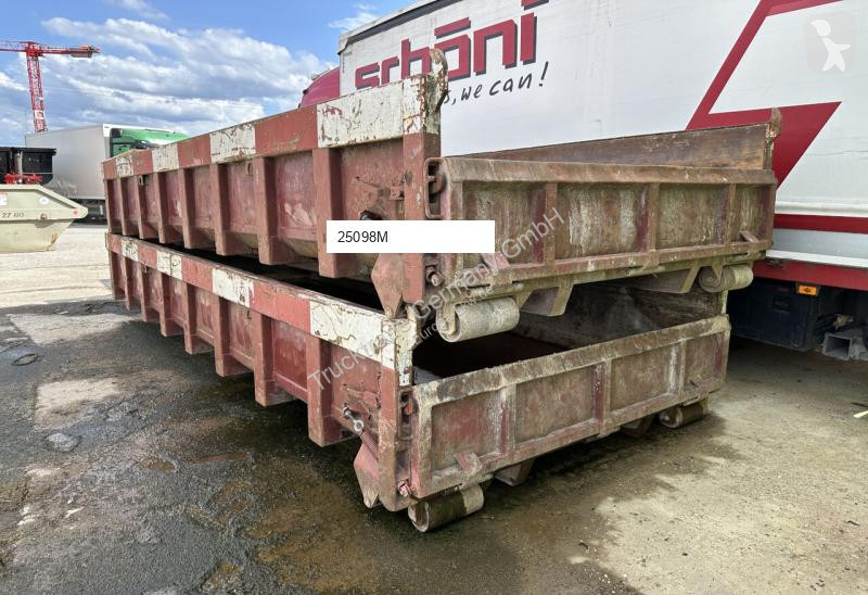 Uitrusting voor vrachtwagens  Hakenmulde 9m³