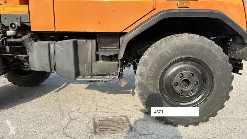 Attrezzature automezzi pesanti Mercedes UNIMOG U90