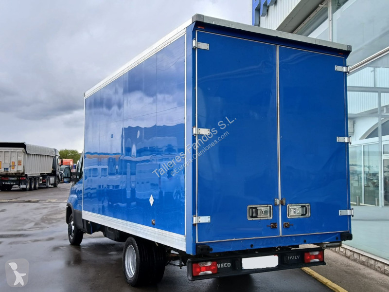 Équipements PL Iveco  35C16 20m3