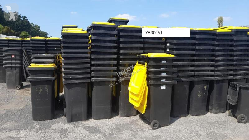 Uitrusting voor vrachtwagens  Garbage bins /...