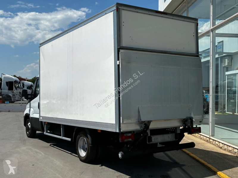 Furgoneta Iveco  35C16 20m3