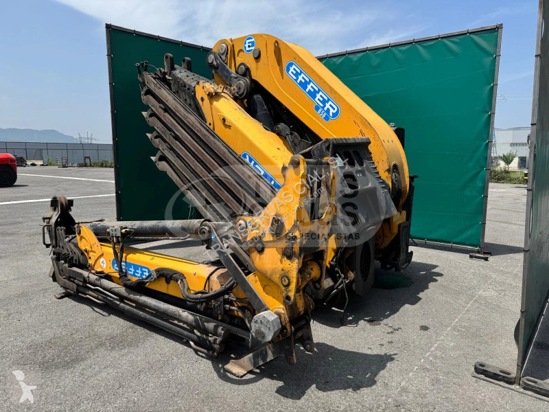 Equipamentos pesados Effer 850 8S