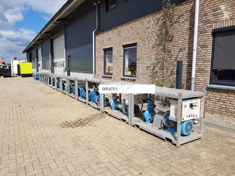 Uitrusting voor vrachtwagens  Waterpomp...