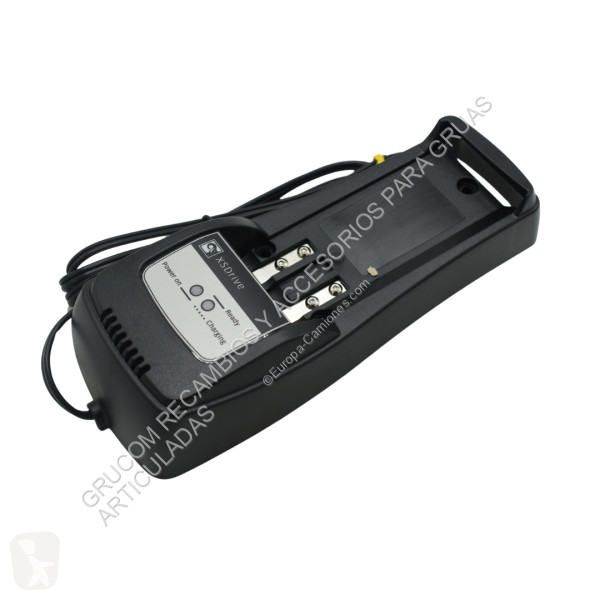 Attrezzature automezzi pesanti  Cargador...