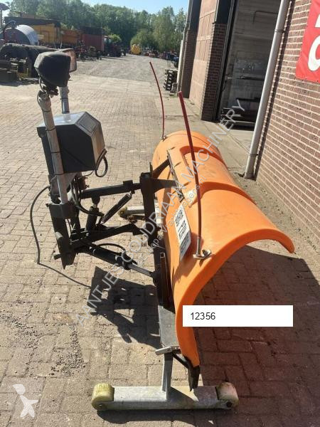 Uitrusting voor vrachtwagens  Sneeuwschuif -...