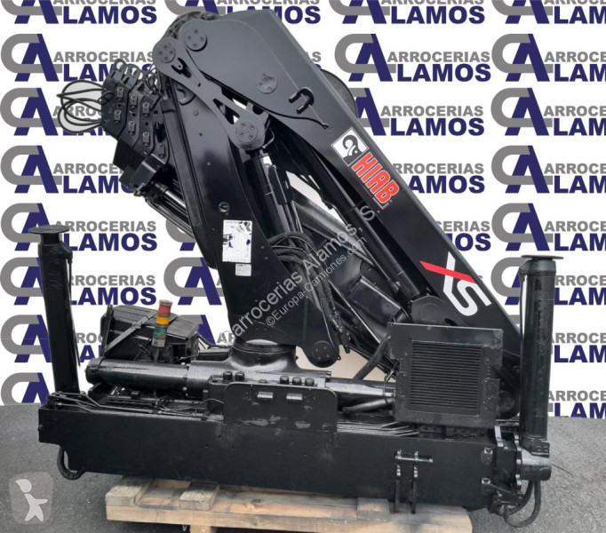 Équipements PL Hiab  Grúa marca HIAB modelo 244...