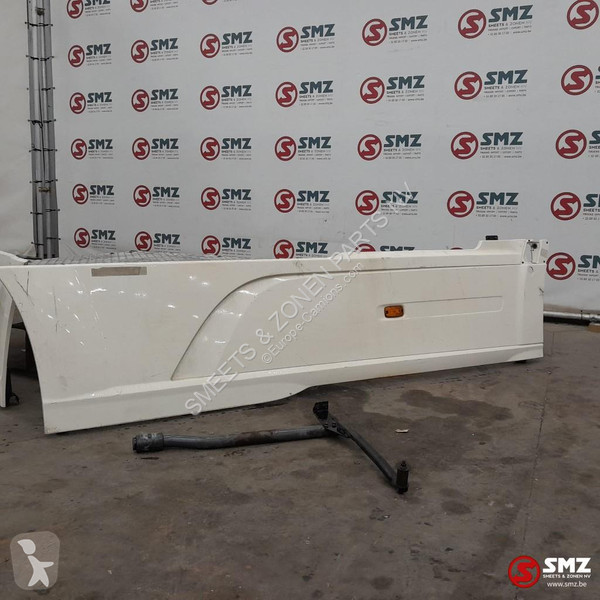 تجهيزات الآليات الثقيلة DAF Occ set side skirts...