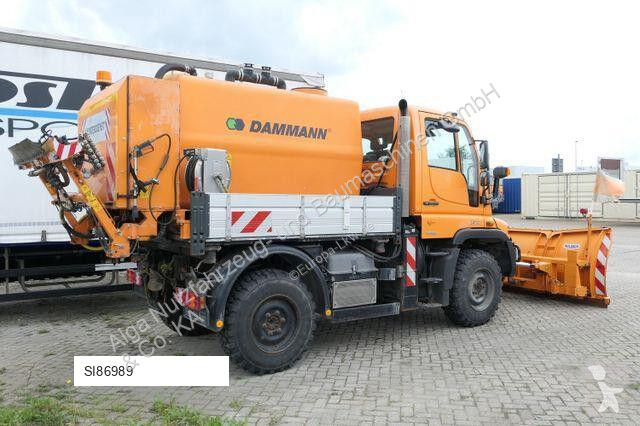 تجهيزات الآليات الثقيلة  Unimog 405/10....