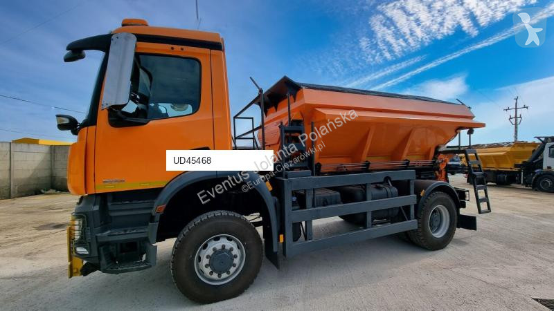 Пътнопочистваща техника Mercedes WZCMHJ46