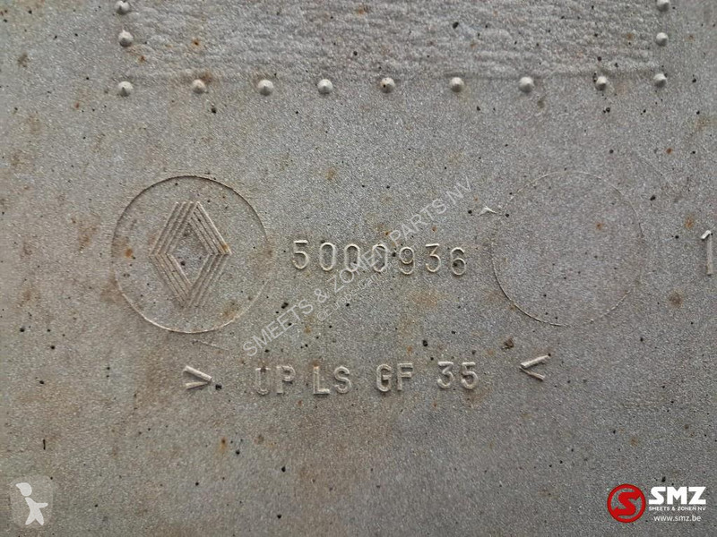 تجهيزات الآليات الثقيلة Renault Occ opstapbak...