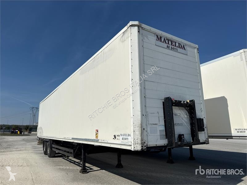 Félpótkocsi Kögel SPKH18 P90/1110 T/A Van Trailer