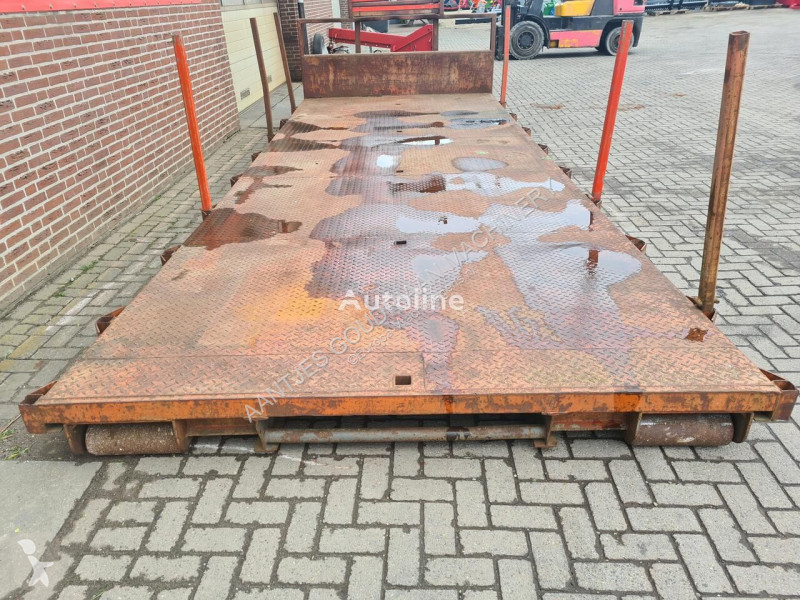 Uitrusting voor vrachtwagens  Container flat