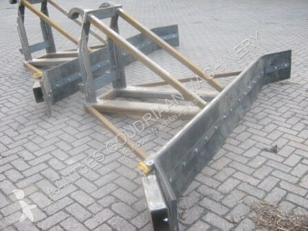Uitrusting voor vrachtwagens  Nr. 2043 Sneeuw...