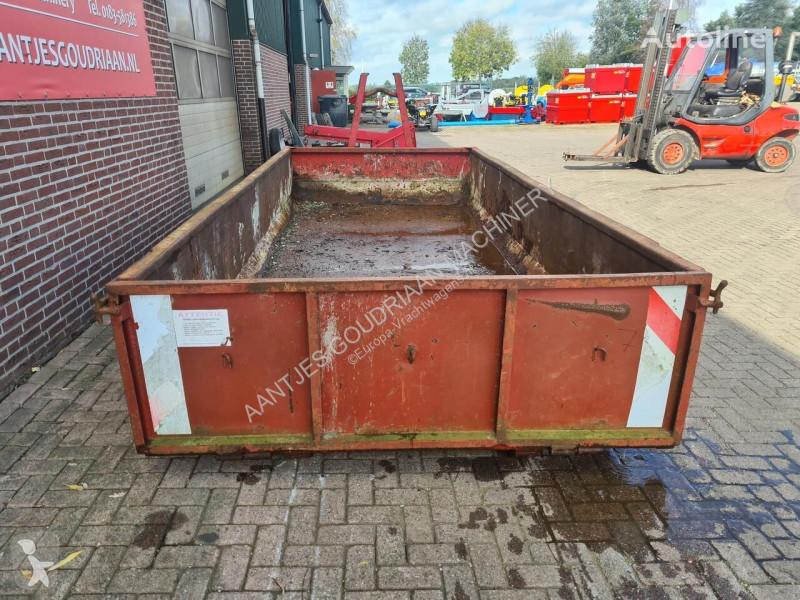 Uitrusting voor vrachtwagens  Haakarm container