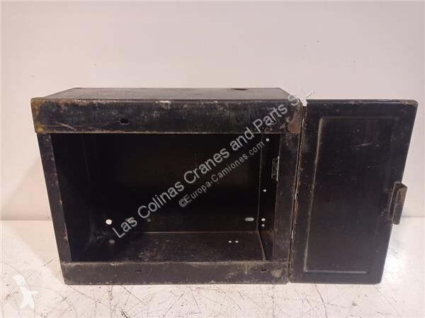 Equipamentos pesados Pegaso Boîte à outils Caja...