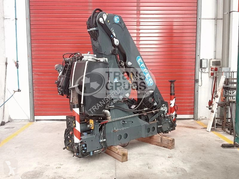 Uitrusting voor vrachtwagens Effer 175/3S