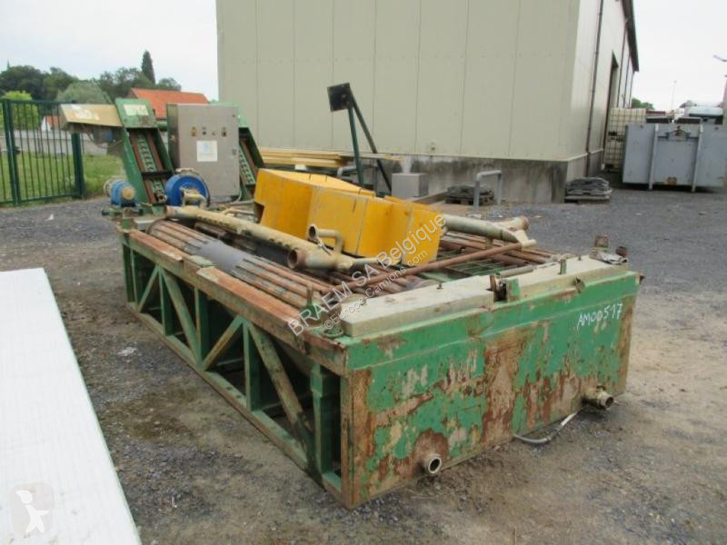 Uitrusting voor vrachtwagens   Banden- kuiser/...