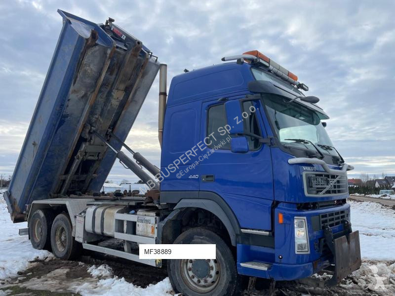 Équipements PL Volvo 4x4/6x4 Specjalny kontener...