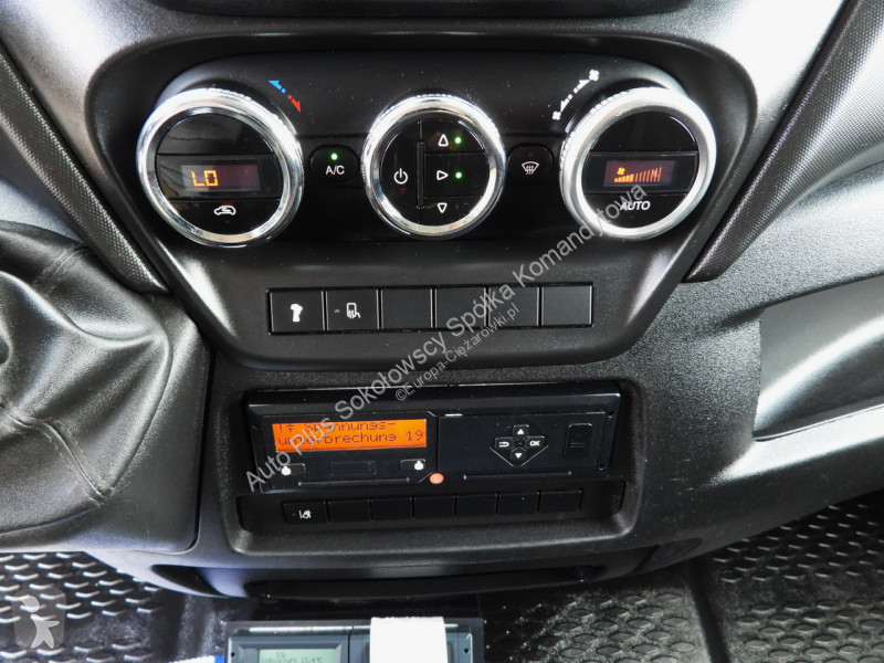 Samochód dostawczy Iveco 70C17 DAILY