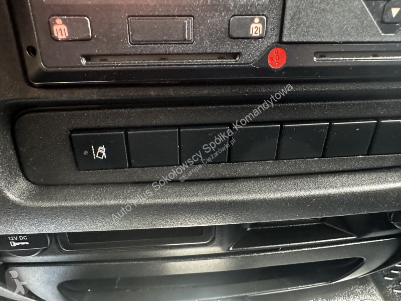 Samochód dostawczy Iveco 70C17 DAILY