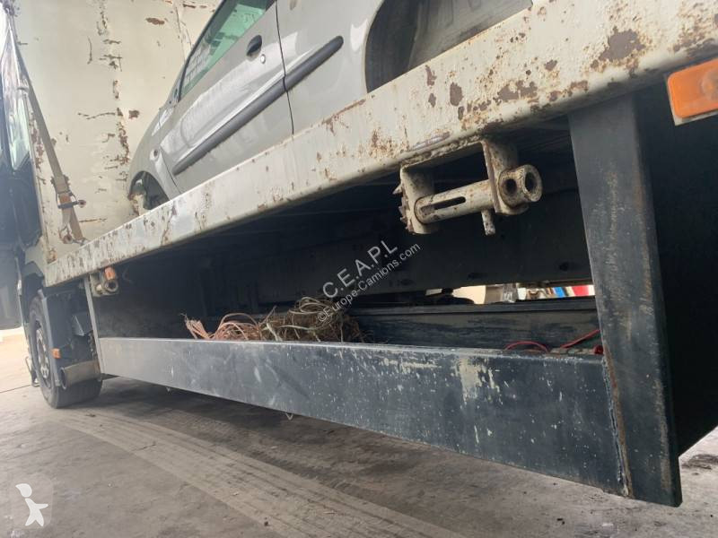 Uitrusting voor vrachtwagens Volvo Plateau...