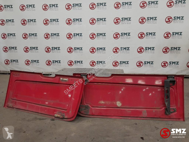 PL-utrustningar MAN Occ set side skirt L/R MAN