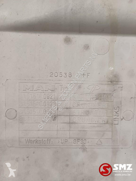 Uitrusting voor vrachtwagens MAN Occ opstapbak...