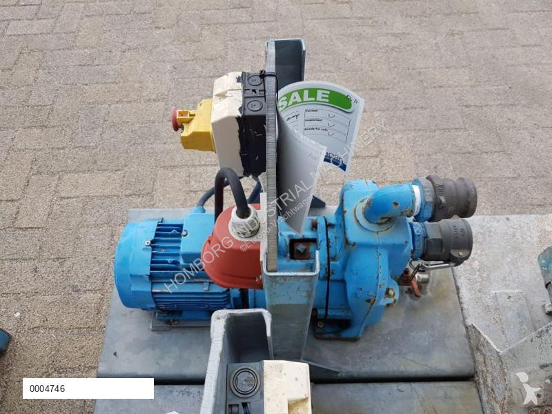 Uitrusting voor vrachtwagens  Waterpomp...