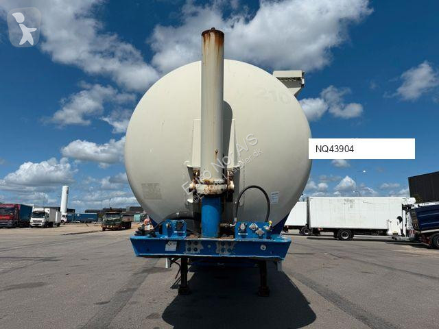 Uitrusting voor vrachtwagens  3 axle 63 m3 Silo...