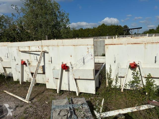 Udstyr til lastbiler   LOT 5 BENNES AMPLIROLL