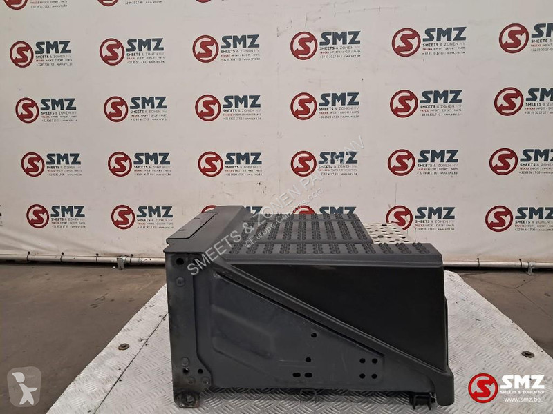 تجهيزات الآليات الثقيلة Scania Occ batterijbak...