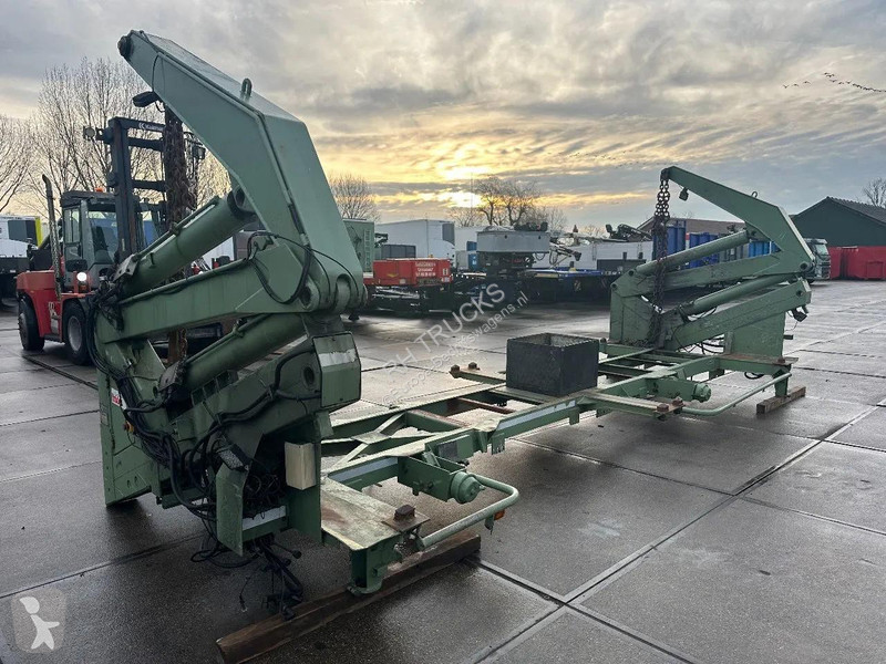 تجهيزات الآليات الثقيلة  180 , 12 TILL 30 TON, CE
