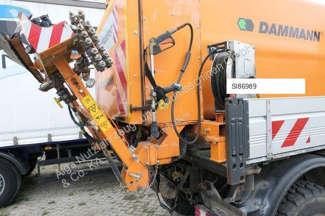تجهيزات الآليات الثقيلة  Unimog 405/10....
