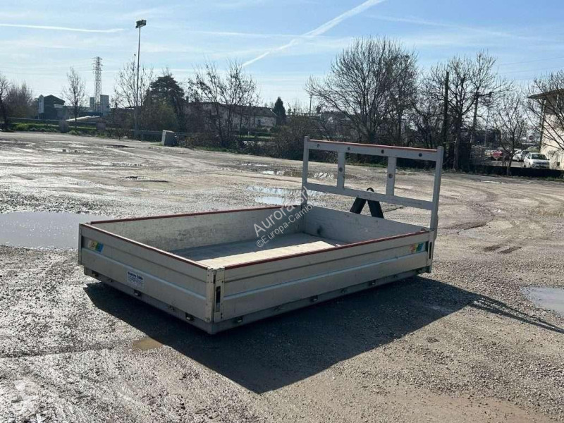 Udstyr til lastbiler  USATO SCARRABILE A PIANALE