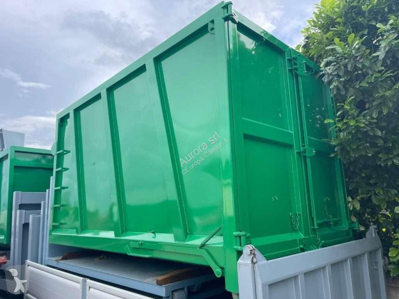 SCARRABILE NUOVO A CIELO APERTO Truck equipments