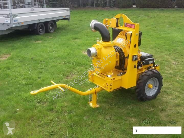 Uitrusting voor vrachtwagens  Victor waterpomp