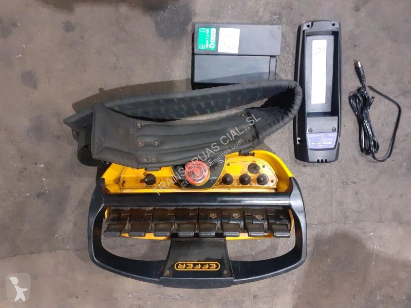Equipamentos pesados Effer 145/3S