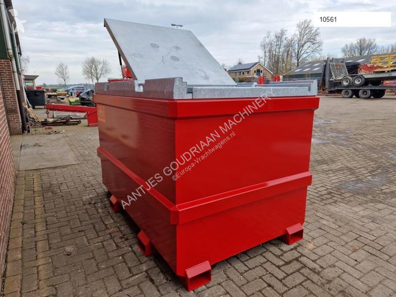 Uitrusting voor vrachtwagens  IBC dieseltank