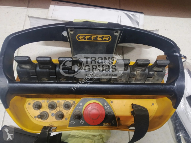 Uitrusting voor vrachtwagens Effer 175/3S