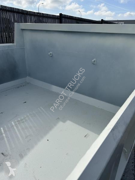 Equipamentos pesados   Caisson 10M3 DISPONIBLE...