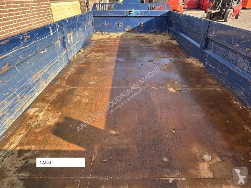 Uitrusting voor vrachtwagens  Haakarm container...