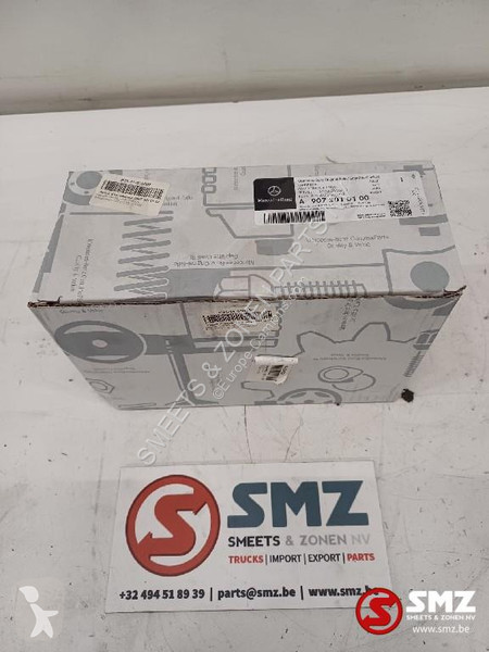 Vybavení pro nákladní vozy  Gaspedaal Mercedes