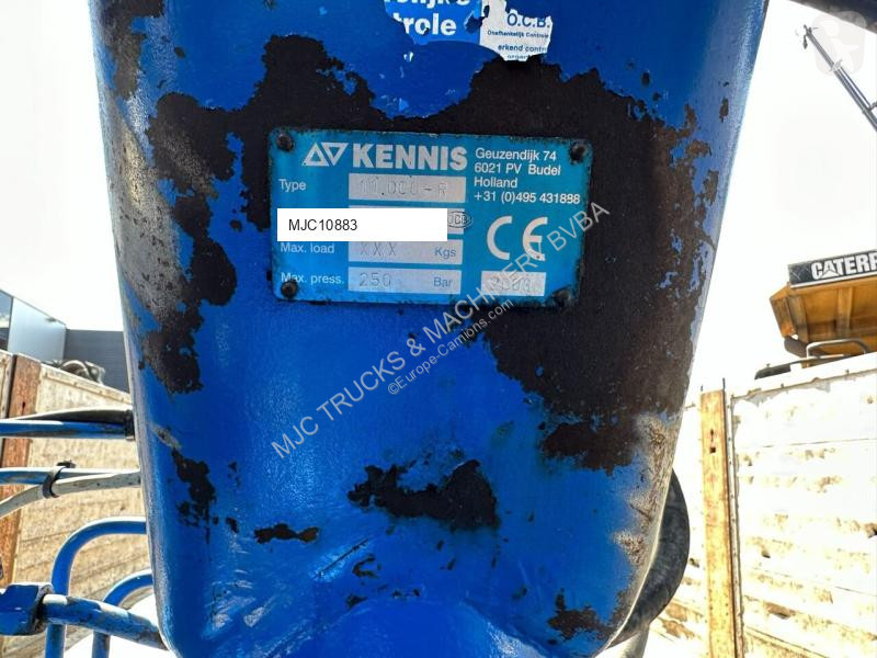 Uitrusting voor vrachtwagens Kennis 11.000 R...
