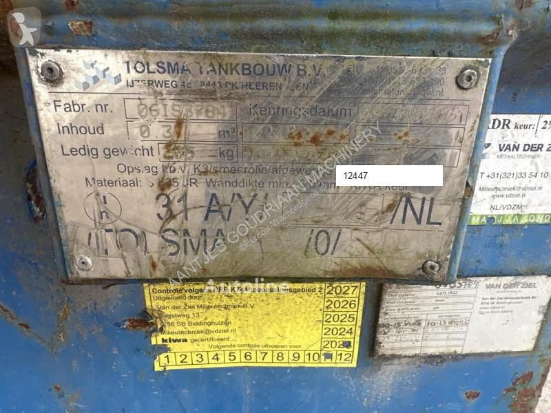 Uitrusting voor vrachtwagens  IBC tank 300...