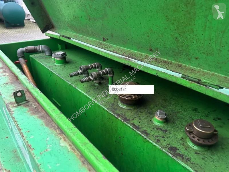 Uitrusting voor vrachtwagens  IBC Steenbergen...
